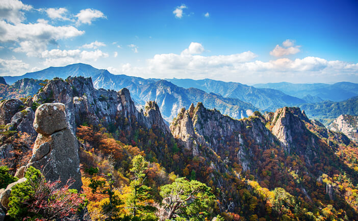 Korea Punya 5 Lokasi Terbaik untuk Menikmati Musim Gugur