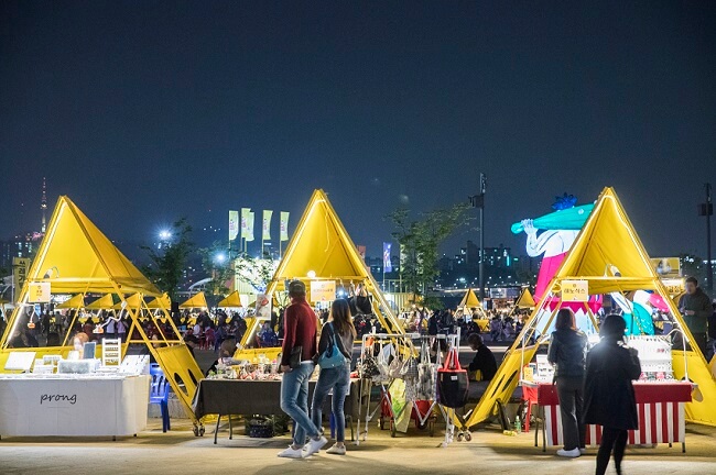 Pasar Malam Bamdokkaebi Seoul Dibuka Secara Online