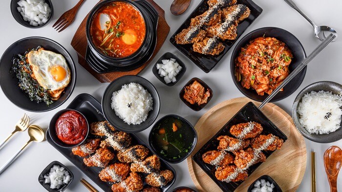 Etiket 101: Panduan Makan Orang Korea