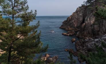 Photo_Berjalan di sepanjang laut, terlelap dengan laut – Hotel EL, Yangyang