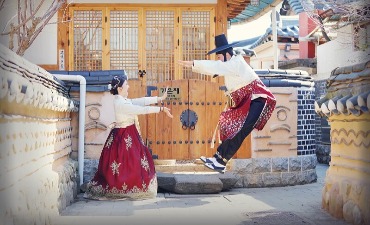 Photo_Kenakan Hanbok dan Berkeliling Korea (Persewaan Hanbok di Hanboknam)