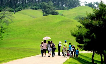 Photo_Makam Gongju Songsan-ri dan Makam Kerajaan Raja Muryeong [UNESCO World Heritage]
