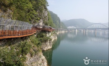 Photo_Jalur Jando Danyanggang (단양강 잔도)
