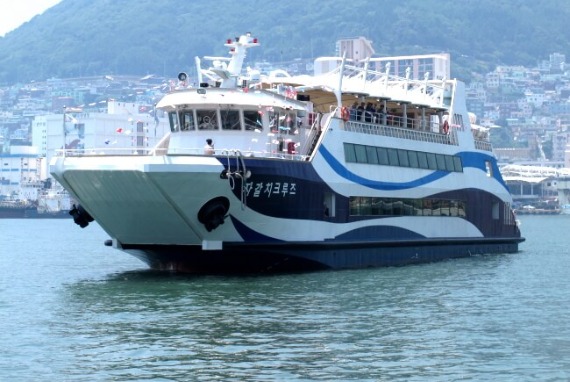 Photo_Nikmati Perjalanan Kapal Jagalchi Cruise untuk Merasakan Tur Terbaik Busan