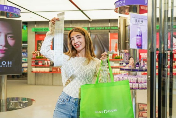 Photo_Rasakan Belanja K-Beauty Tanpa Repot dan Pengembalian Pajak Segera di OLIVE YOUNG MYEONGDONG GLOBALSTORE!