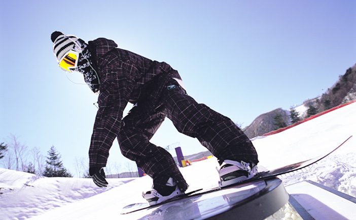 Photo_Pemain Snowboard di High1 Ski Resort