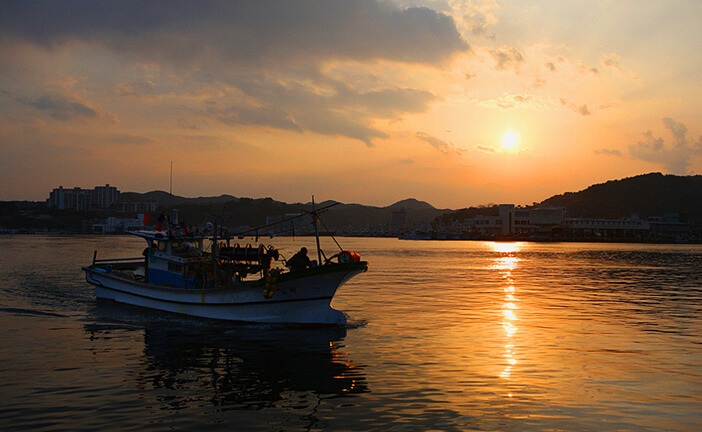 Photo_Matahari terbenam di Pantai Guryongpo
