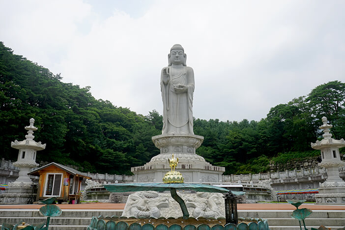 Photo_ Patung Buddha batu terbesar di dunia