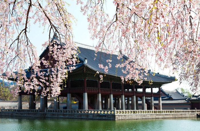 Photo_Pavilion Gyeonghoeru Istana Gyeongbokgung